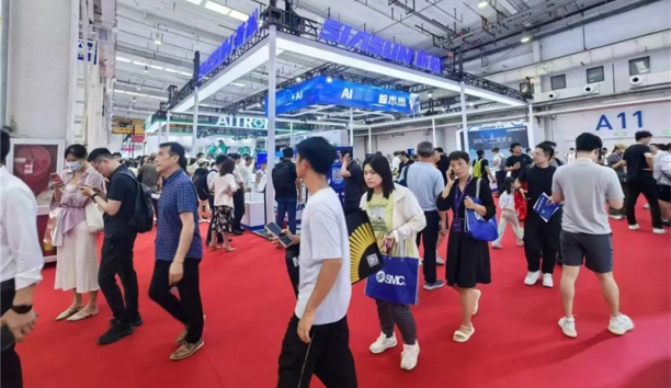 新松&ldquo;機(jī)器人+AI&rdquo;全景式創(chuàng)新應(yīng)用成果，閃耀世界機(jī)器人大會！