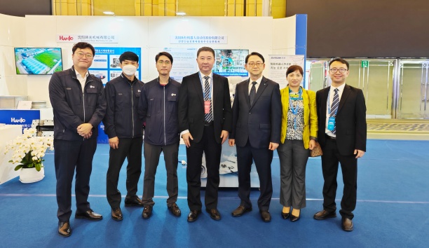 以機(jī)器人技術(shù)向世界傳遞新松之音