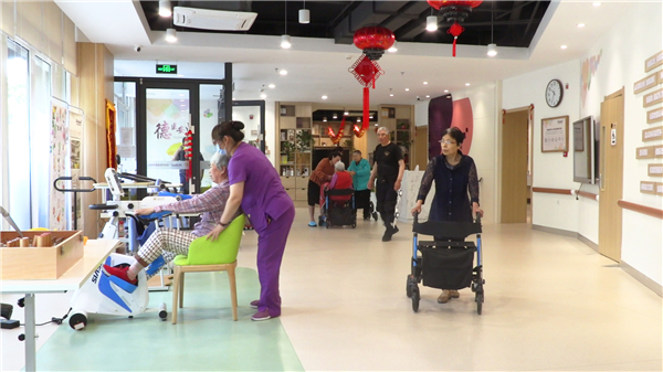 【心聲】社區(qū)老人齊贊：&ldquo;感謝新松讓老年人生活大不同！&rdquo;