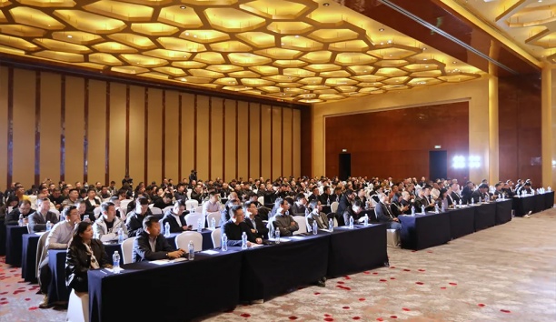 新松工業機器人產業促進峰會暨合作伙伴大會在沈陽盛大召開