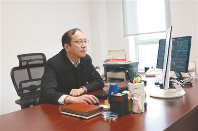 沈陽(yáng)日?qǐng)?bào)&mdash;&mdash;徐方：以自信引領(lǐng)新松機(jī)器人后發(fā)先至