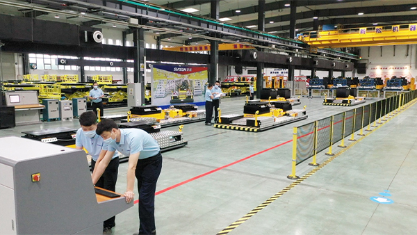 中國電子報&mdash;新松機(jī)器人：國內(nèi)機(jī)器人技術(shù)創(chuàng)新發(fā)源地